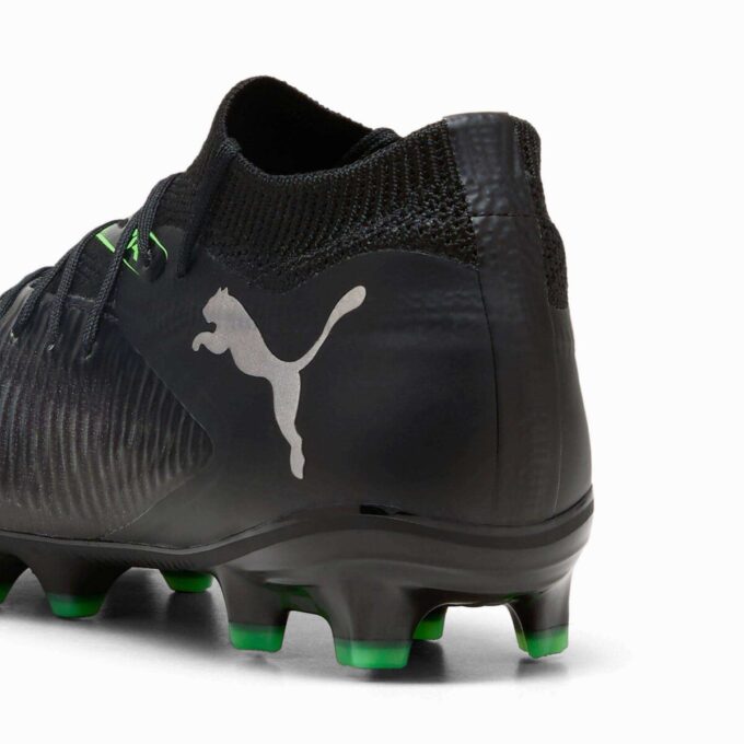 FUTURE 8 PRO fotballsko for fast underlag/kunstgrunn til store barn