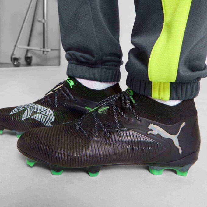 FUTURE 8 ULTIMATE Herre Fotballsko for fast underlag