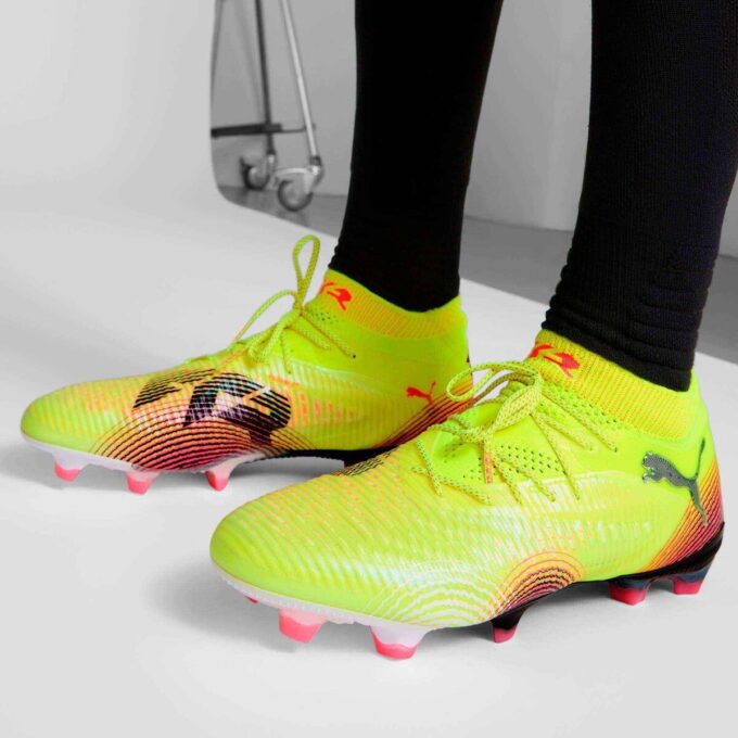 FUTURE 8 ULTIMATE Herre Fotballsko for fast underlag