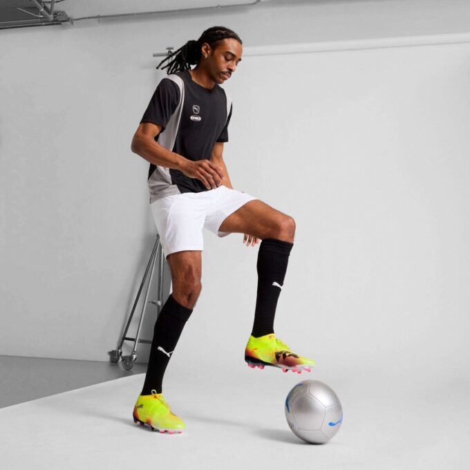 FUTURE 8 ULTIMATE Herre Fotballsko for fast underlag