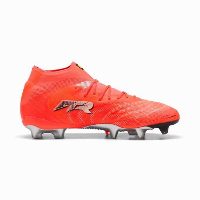 FUTURE 9 ULTIMATE Damefotballsko for fast underlag
