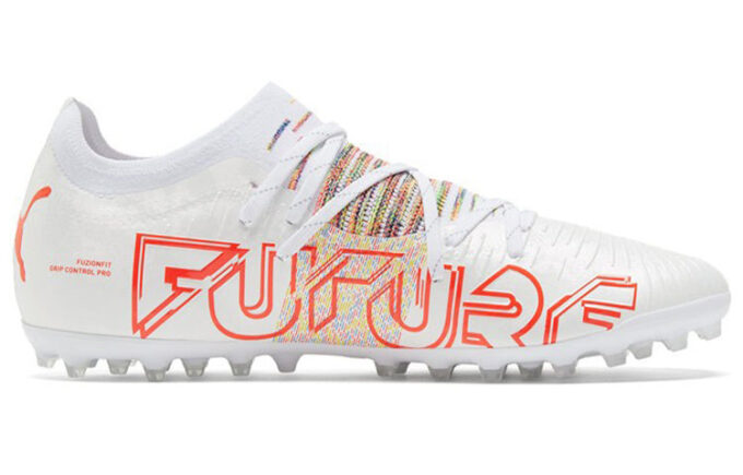 Future Z 2.1 Mg Fotballsko med korte negler, hvite