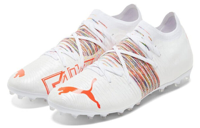 Future Z 2.1 Mg Fotballsko med korte negler, hvite