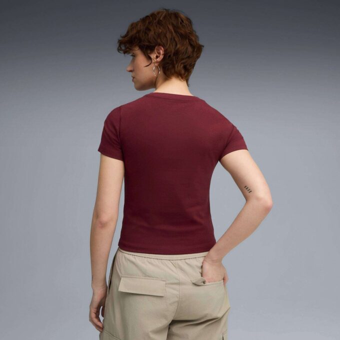 Garderobe Essentials Dame Slim T-skjorte