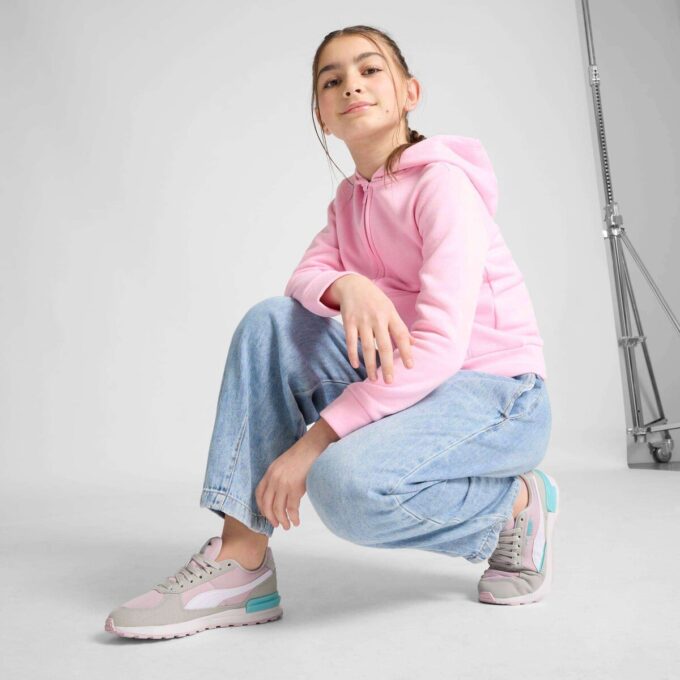 Graviton Sneakers Store Barn