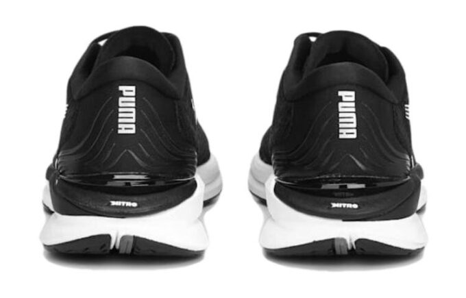 (GS) Electrify Nitro 2 &laquo;Svart og hvit&raquo;
