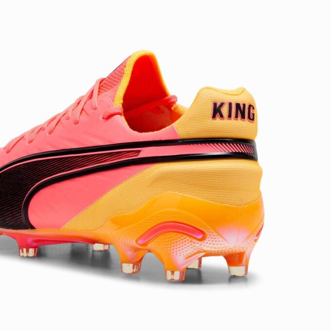 KING ULTIMATE TRICK Fotballsko for fast underlag/kunstig underlag for menn