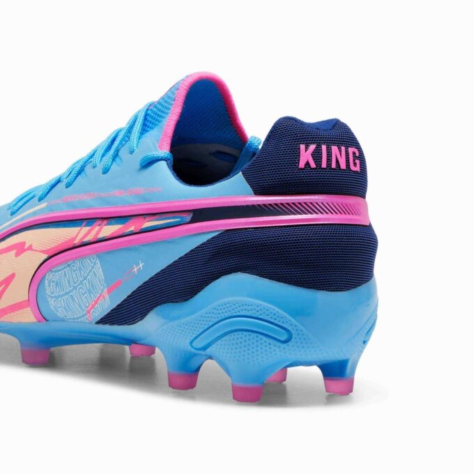 KING ULTIMATE VOLUME UP Fotballsko for fast underlag/kunstgrunn for menn