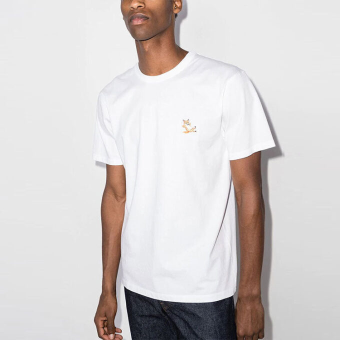 Maison Kitsune Chillax Fox Patch klassisk t-skjorte «Hvit»