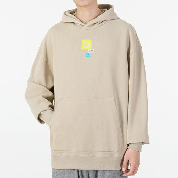 Oversized Trend Graphic Logo Hettegenser «Beige»