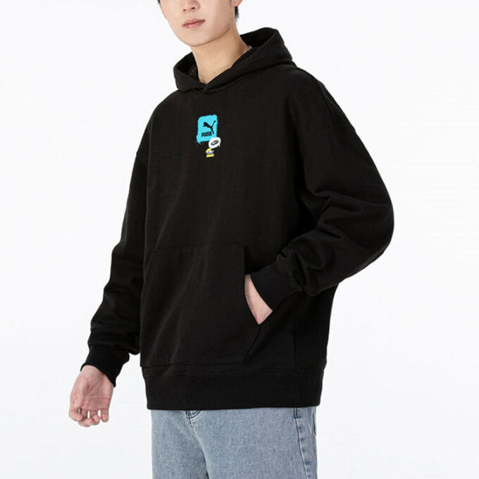 Oversized Trend Graphic Logo Hettegenser «Svart»