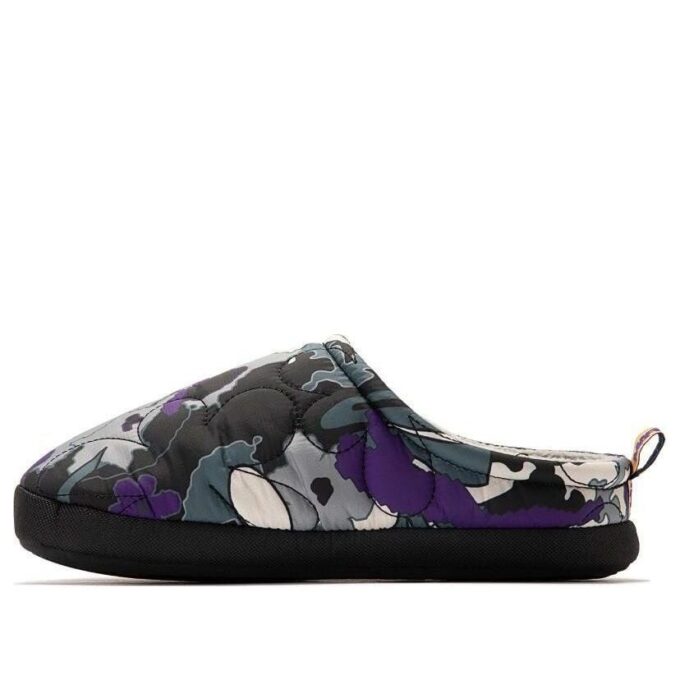 Perks og Mini x Puffy Slippers «BIO/VERSE»