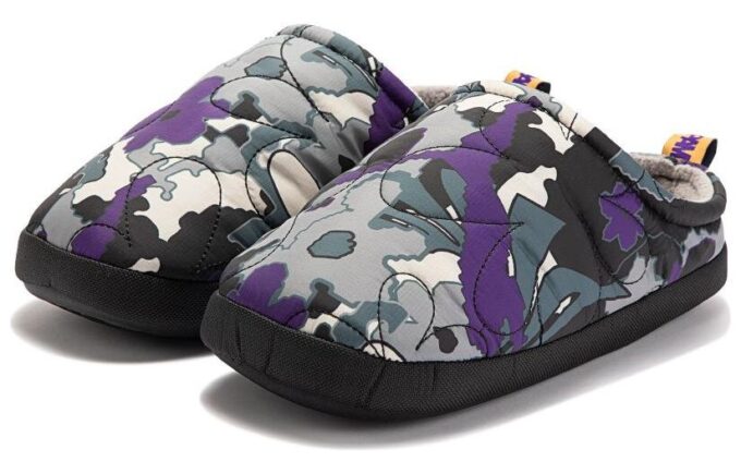Perks og Mini x Puffy Slippers «BIO/VERSE»