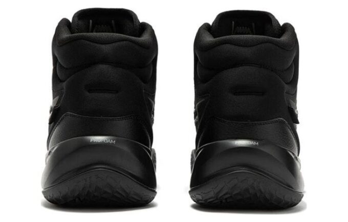Playmaker Pro Mid &laquo;Svart&raquo;