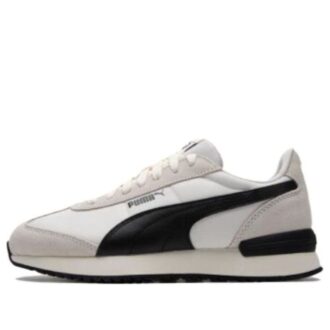 R78 Nylon Retro &laquo;Beige Hvit Svart&raquo;