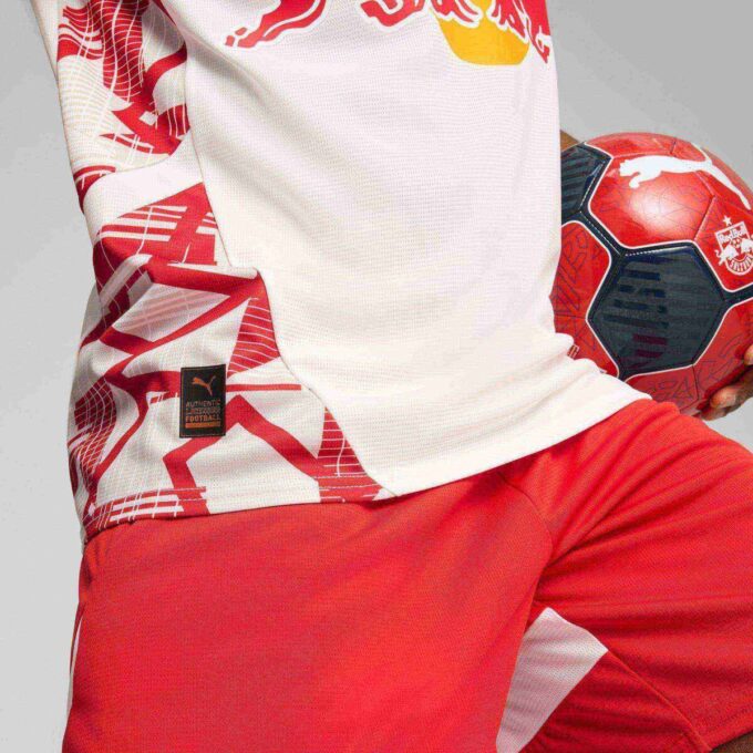 RB Salzburg 24/25 Herre Replica Hjemmedrakt