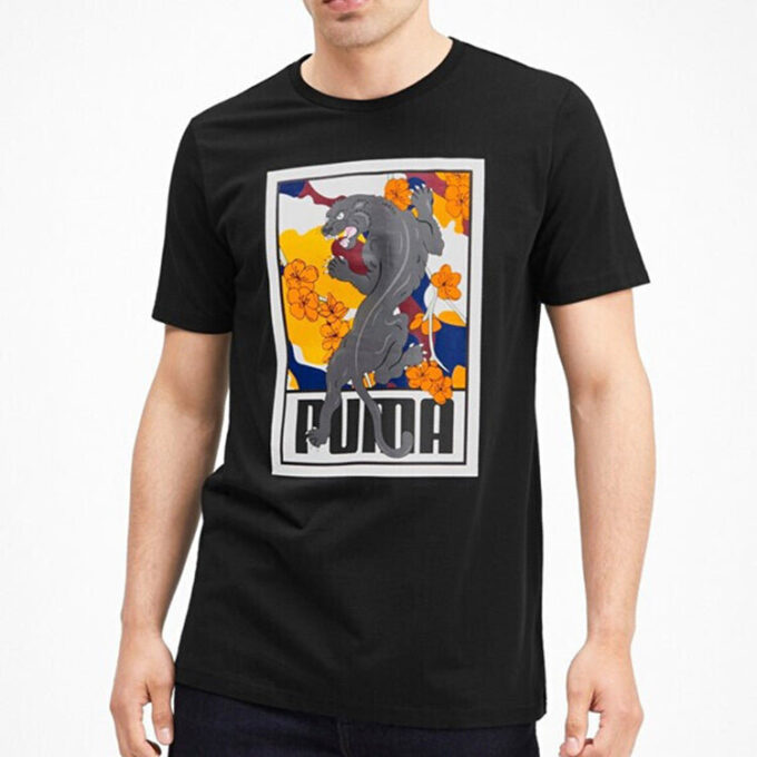 Sakura Pack Graphic Crew T-skjorte «Svart Hvit Gul»