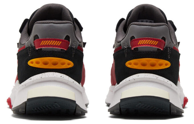 Scuderia Ferrari x Wild Rider &laquo;Black Rosso Corsa&raquo;