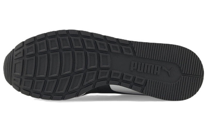 ST Runner v3 Skinn &laquo;Hvit Svart&raquo;