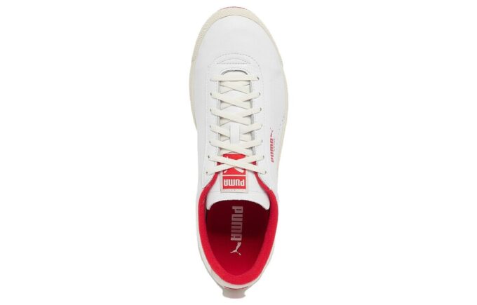 Stjernejordbær og kremfargede sneakers &laquo;Hvite røde&raquo;