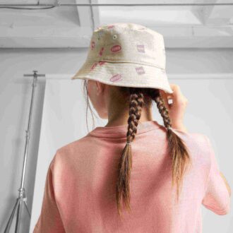 Stor bøttecaps for barn