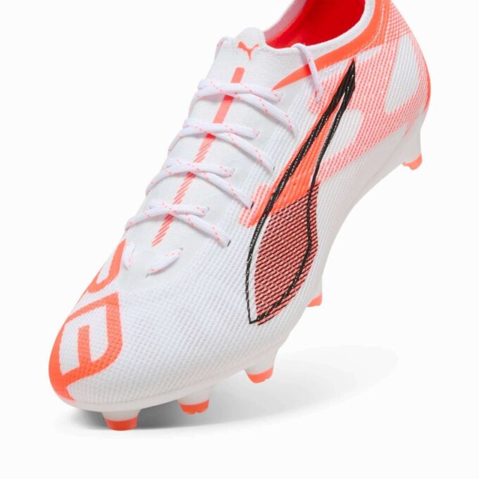 ULTRA 5 PRO Fotballsko for fast underlag/kunstgrunn herre