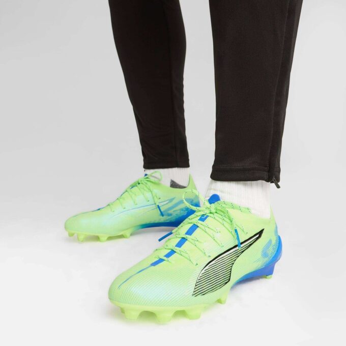 ULTRA 5 ULTIMATE Fotballsko for fast underlag til herre