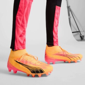 ULTRA PRO Fotballsko for fast underlag/kunstig underlag for menn