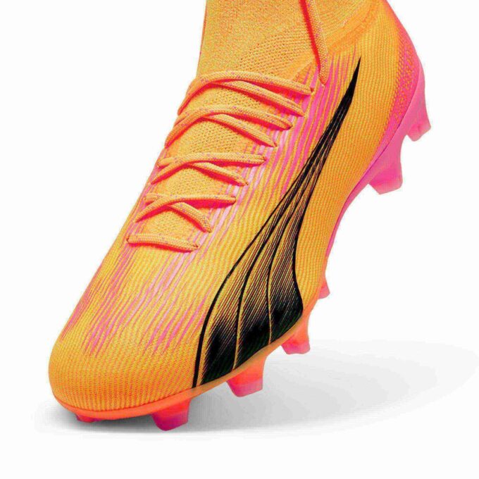 ULTRA PRO Fotballsko for fast underlag/kunstig underlag for menn