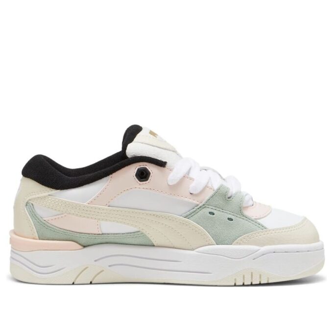 (WMNS) 180 &laquo;God jul&raquo;