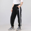 (WMNS) Classics avslappede joggebukser med logotrykk, svart