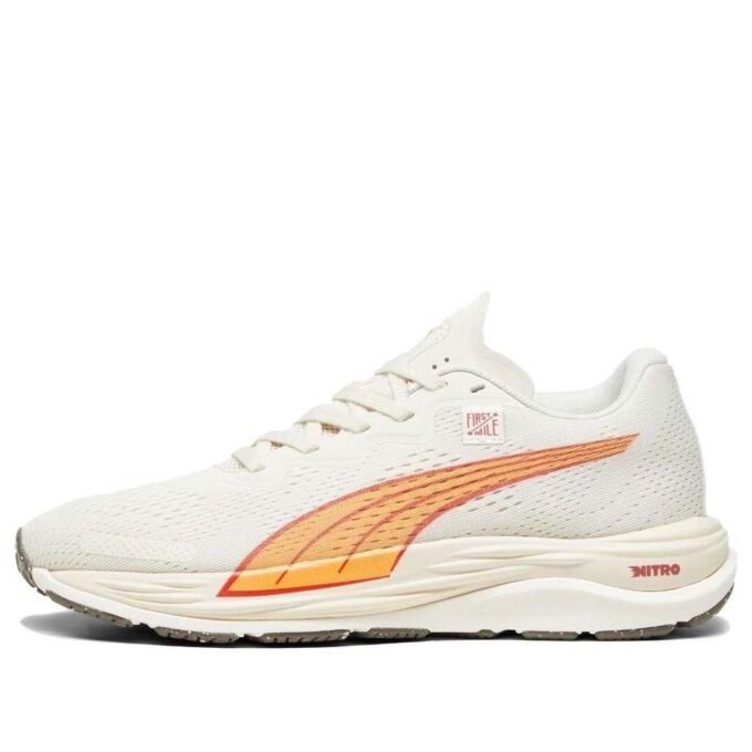 (WMNS) First Mile x Velocity Nitro 2 «Varm hvit, lys melon»