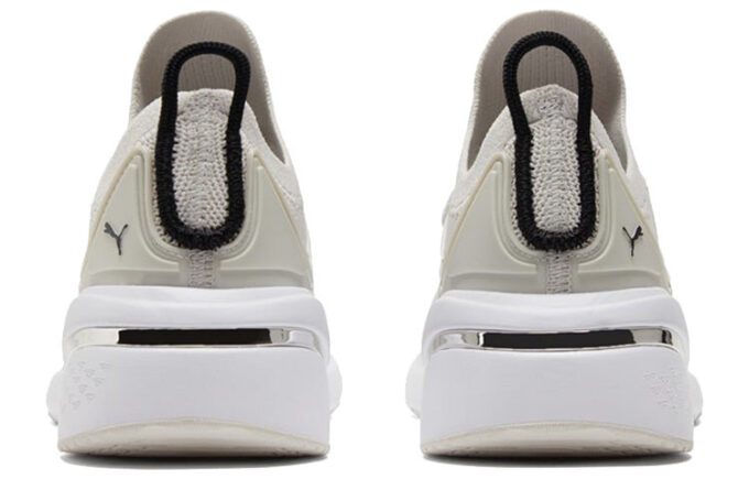 (WMNS) Forever XT «Nimbus Cloud Metallic Silver»