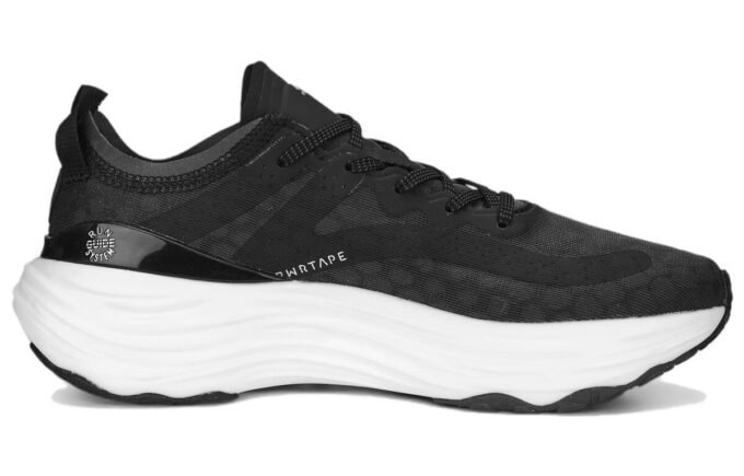 (WMNS) ForeverRun Nitro «Svart og hvit»