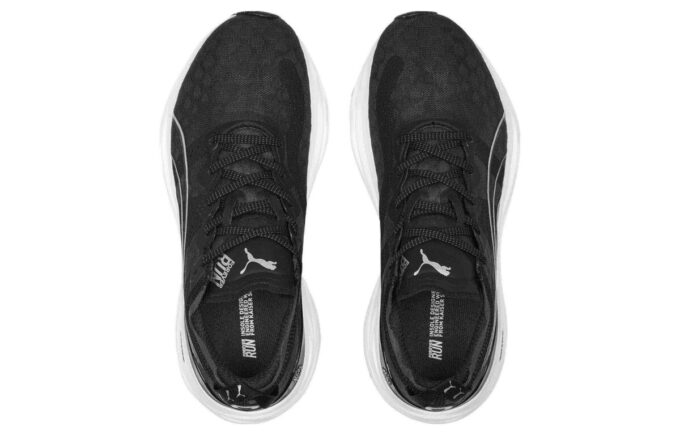 (WMNS) ForeverRun Nitro «Svart og hvit»