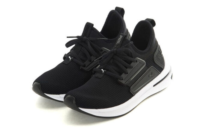 (WMNS) Ignite Limitless Sneakers Svart