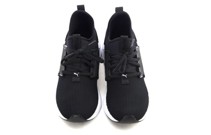 (WMNS) Ignite Limitless Sneakers Svart