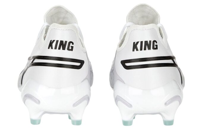 (WMNS) King Ultimate FG AG &laquo;Brilliance&raquo;