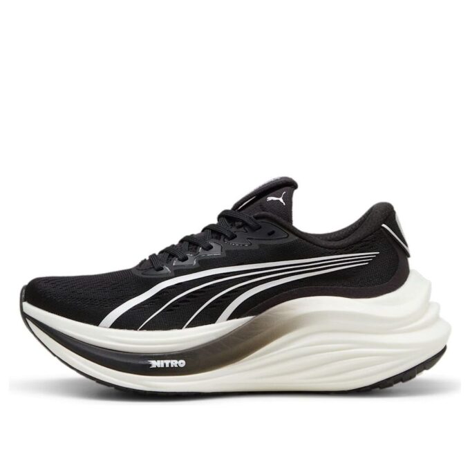 (WMNS) MagMax Nitro &laquo;Svart og hvit&raquo;