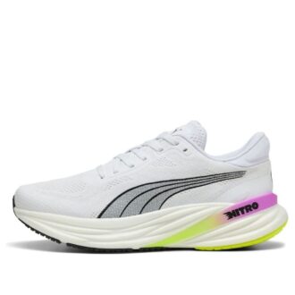 (WMNS) Magnify Nitro 2 &laquo;Hvit, ren magenta&raquo;