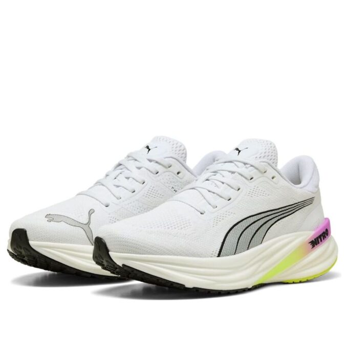 (WMNS) Magnify Nitro 2 &laquo;Hvit, ren magenta&raquo;