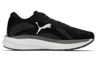 (WMNS) Magnify Nitro Knit «Svart og hvit»