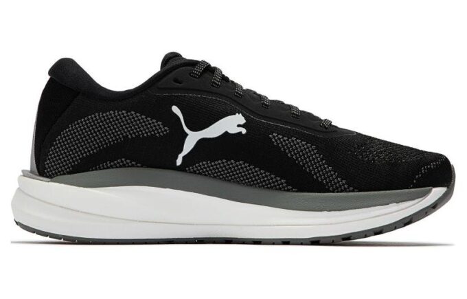 (WMNS) Magnify Nitro Knit «Svart og hvit»