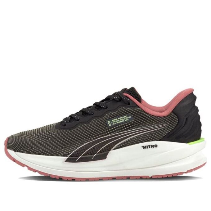 (WMNS) Magnify Nitro WTR «Svart mauveved»