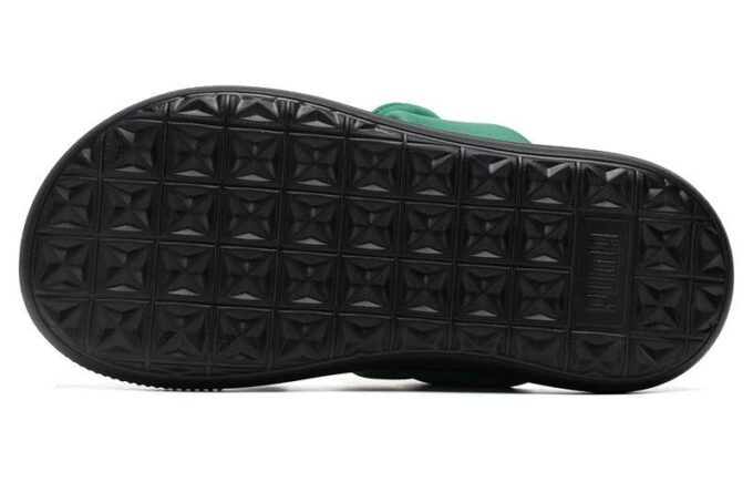 (WMNS) Mayu Puffy Slides «Grønn og svart»