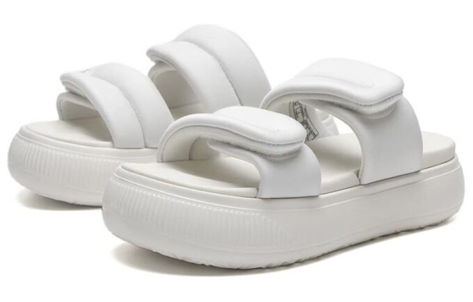 (WMNS) Mayu Puffy Slides «Varm Hvit»