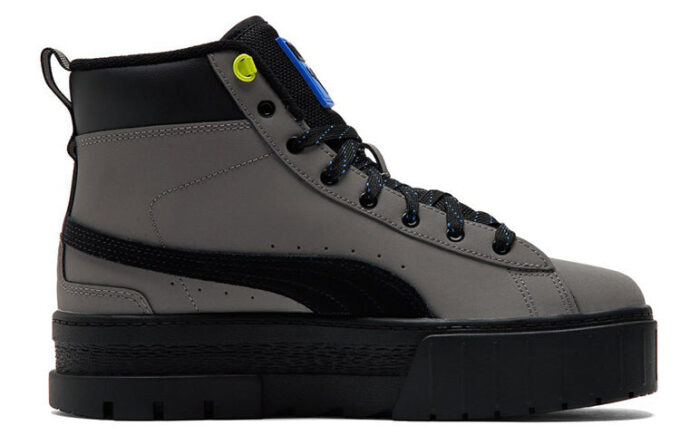 (WMNS) Mayze Mid Wtr Sneakers Svart