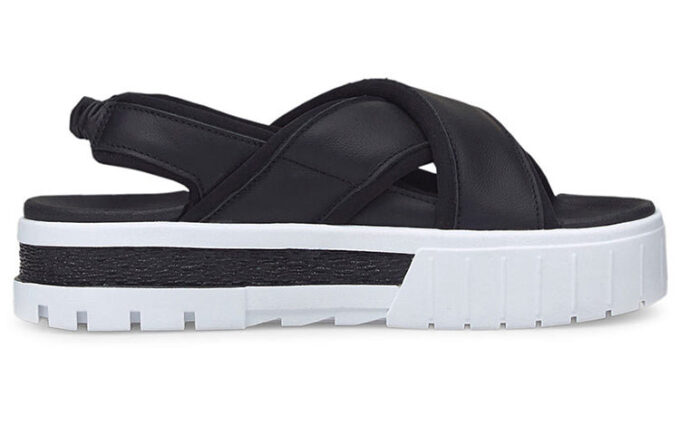 (WMNS) Mayze Sandal &laquo;Svart Hvit&raquo;