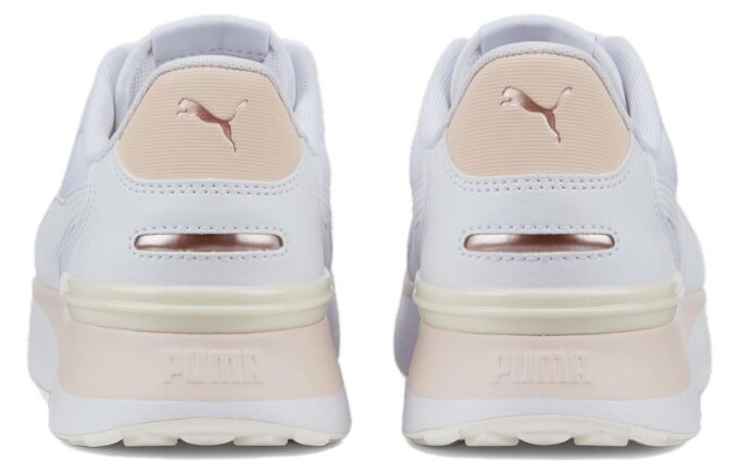 (WMNS) R78 Voyage &laquo;White Island Pink&raquo;