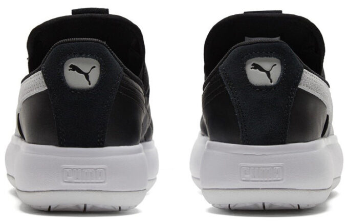 (WMNS) Semskede Mayu Slip-on Sko Svart/Hvit